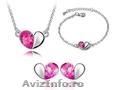 Set Swarovski format din 3 piese: colier,  cercei si bratara